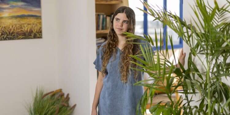 "קשה לראות את אבא מונשם ומורדם אבל הוא לוחם, הוא ישתקם"