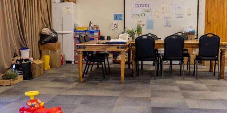 אחד ממלונות המפונים. צילום: נעמה שטרן צילום: נעמה שטרן