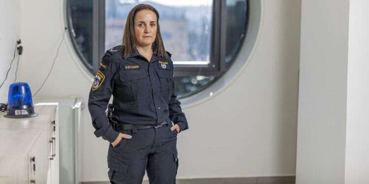 כשתת־ניצב שולמית לנדס. צילום: נעמה שטרן