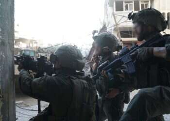 תיעוד מחאן יונס: מחבלים חוסלו מהאוויר בהכוונת כוחות קומדנו