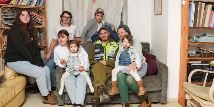 משפחת פלבאום, אלוני הבשן. צילום: אייל מרגולין, ג'יני