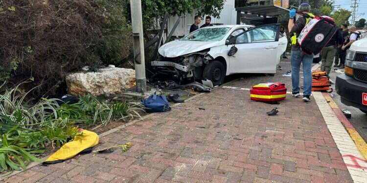 זירת הפיגוע, צילום:דוברות מד"א