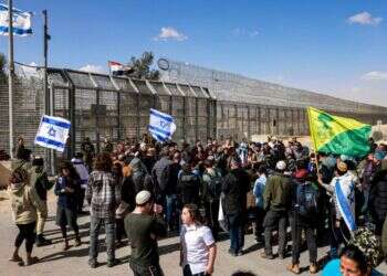 חסימת מעבר ניצנה. צילום: AFP