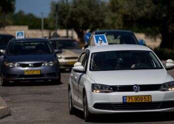 חשד להתחזות: עשרות אנשים קיבלו רישיון נהיגה מבלי לעבור טסט