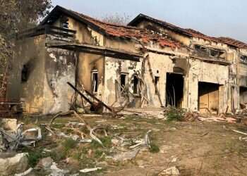 בית הרוס בבארי. צילום: אורלי גולקלנג