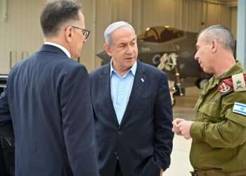 נתניהו בבסיס חיל האוויר בנבטים, השבוע. צילום: קובי גדעון, לע"מ