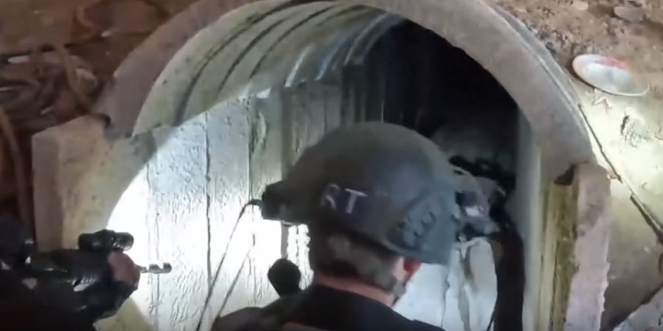 חקר תוואי המנהרה והשמדתו. צילום: דובר צה"ל