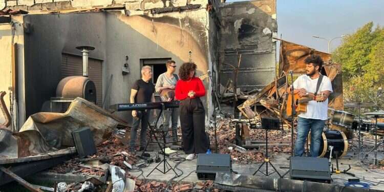 דניאל וייס והלהקה. צילום: אורלי גולדקלנג דניאל וייס והלהקה