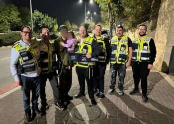 "מפיץ אור ואהבת חינם": מייסד "ידידים" מאיר וינר הובא למנוחות