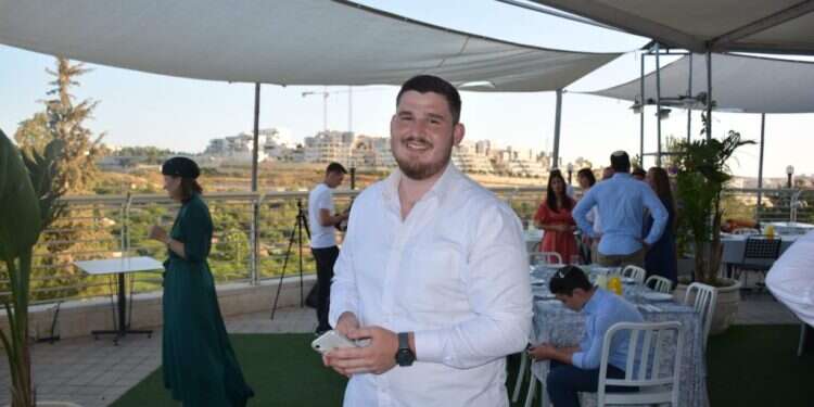 אוריאל סילברמן הי "ה-א' של כל האלפים": חברים מספרים על אוריאל סילברמן