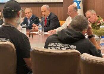 נתניהו למשפחות חטופים: "אין הצעה אמיתית של חמאס לעסקה"