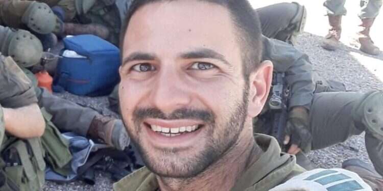 סרן (מיל') גבריאל שני ז גבריאל שני שנפל בעזה הובא למנוחות | צפו בשידור