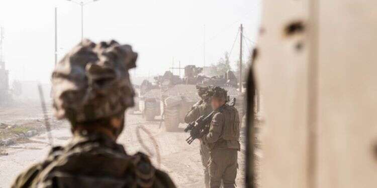 חיילי צה חיילי צה"ל פועלים ברצועת עזה. צילום: דובר צה"ל