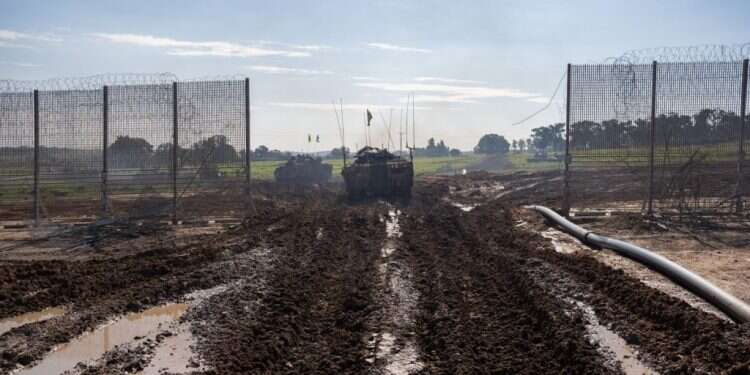 כוחות צה צה"ל יוצא מרצועת עזה