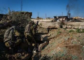 לוחמי צה קרב עם מחבלים והשמדת מוצב חמאס: כתבינו הצטרף ללוחמים בצפון הרצועה