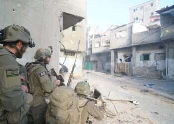 כוחות אוגדה 98 בחאן יונס. צילום: דובר צה כוחות אוגדה 98 בחאן יונס