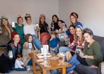 כתף אל כתף . מפגש של 3הקבוצה. צילום: אריק סולטן