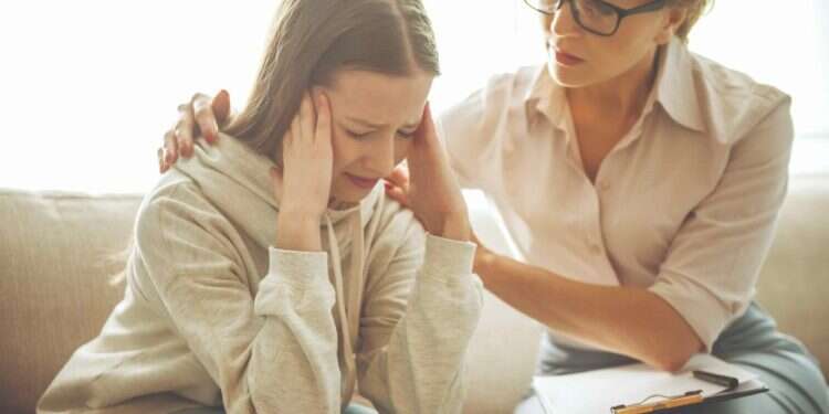 שיח מעורר אתגר מייצר התמודדות וחוסן. אילוסטרציה: שאטרסטוק