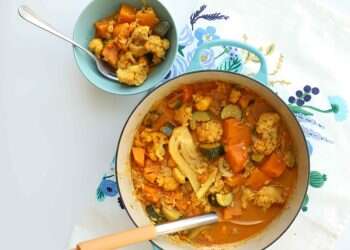 ירקות בקארי. צילום: אפרת ליכטנשטט