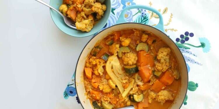 ירקות בקארי. צילום: אפרת ליכטנשטט