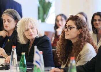 "יש לנו הוכחות שחמאס הוא דאעש": תובעים כלליים מחו"ל מבקרים בישראל