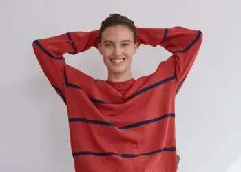 סריג ים כתום אנד דה רוק. מחיר:  314 שקלים במקום 449 שקלים. צילום: יח סריג ים כתום אנד דה רוק - 314 שקלים במקום 449 שקלים. צילום: יח"צ