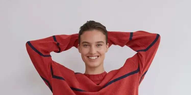 סריג ים כתום אנד דה רוק - 314 שקלים במקום 449 שקלים. צילום: יח"צ