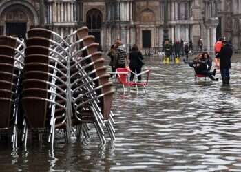 לא בכדי מהגרים אינם מגיעים לעיר השוקעת. כיכר סן־מרקו בוונציה. צילום: איי.אף.פי