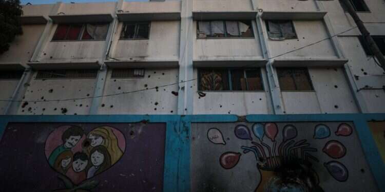 עזה תסתדר בלעדיה: עשרה מיתוסים על אונר"א