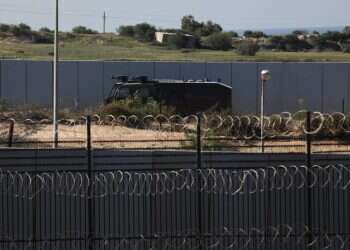 צבא מצרים ליד גבול עזה באזור מעבר רפיח. צילום: רויטרס