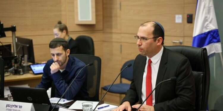 שמחה רוטמן. צילום: נועם מושקוביץ, דוברות הכנסת "הגיע הזמן ששר הביטחון יבין שזה לא צבא שיש לו מדינה"