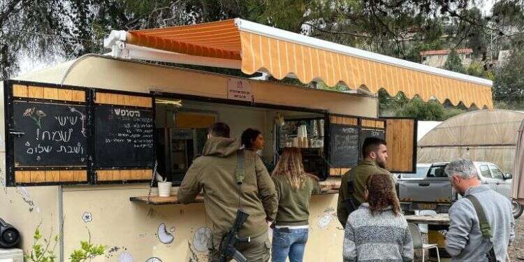 הטראק של איתיאלה | מטע. צילום: יח מאפה טוב בנוף פסטורלי: חמש עגלות קפה כשרות מומלצות ברחבי הארץ