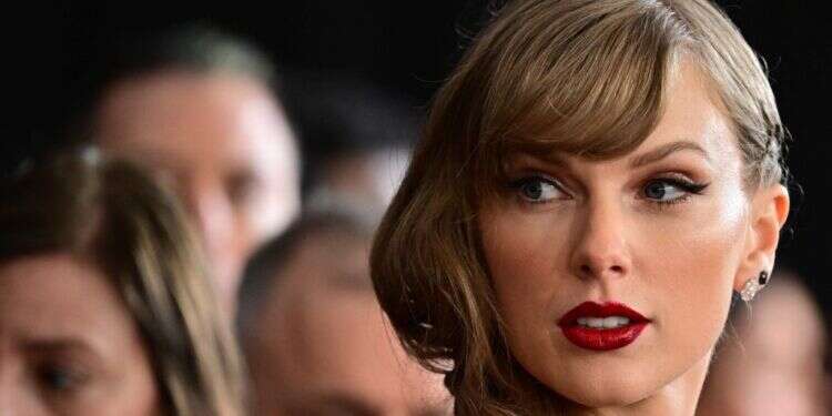 טיילור סוויפט. צילום: AFP קייט וינסלט דיקטטורית, טיילור סוויפט מופיעה: הסדרות החמות של מרץ