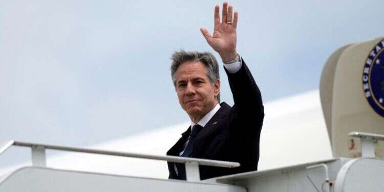 אנתוני בלינקן. צילום: AFP סינואר? מתברר שזה בכלל סמוטריץ' שמחזיק את החטופים