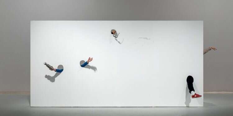 ארווין וורם, מראה הצבה בתערוכה  ארווין וורם, מראה הצבה בתערוכה "הרחק בבית", מוזיאון תל אביב לאמנות 2023. צילום: אלעד שריג