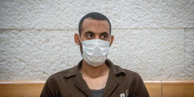 חאלד אבו ג'ודה, המחבל שרצח את החייל רון קוקיא הי אחיו של המחבל שרצח את החייל רון קוקיא נידון ל-10 שנות מאסר