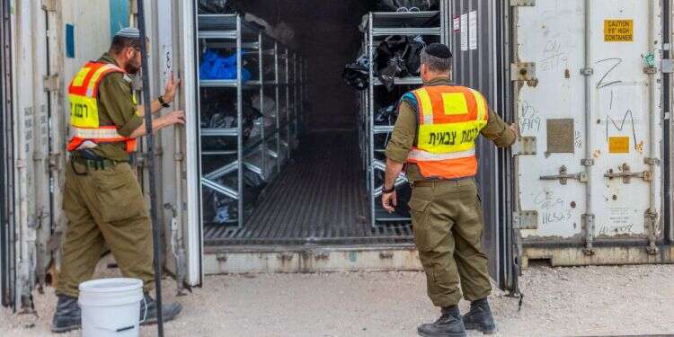 מחנה שורה, בימיה הראשונים של המלחמה. צילום: יוסי אלוני, פלאש 90 מחנה שורה, בימיה הראשונים של המלחמה. צילום: יוסי אלוני, פלאש 90