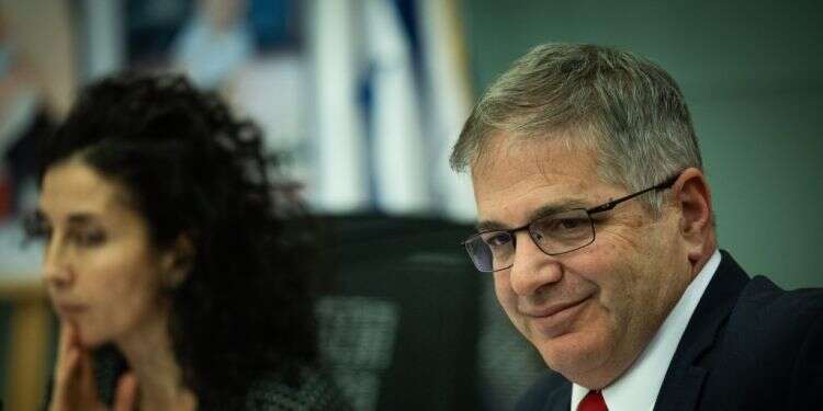 שר החינוך יואב קיש. צילום: יונתן זינדל, פלאש 90 קיש נפגש עם סמוטריץ': "תקציב תנועות הנוער לא יקוצץ"