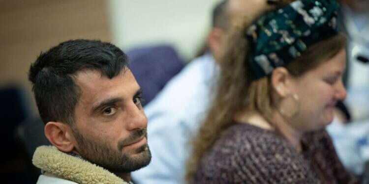 נלחמים בסנקציות: בית המשפט הגן על משפחתו של ינון לוי