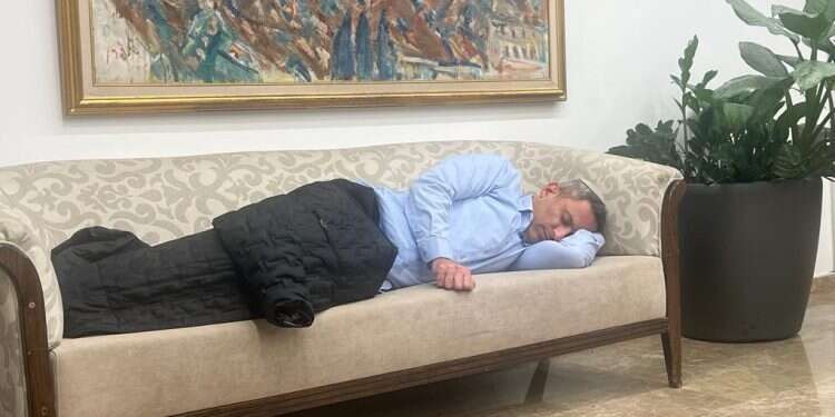 לילה על הספות בלשכת רה"מ: ראשי הרשויות נגד תוכנית החזרה לעוטף