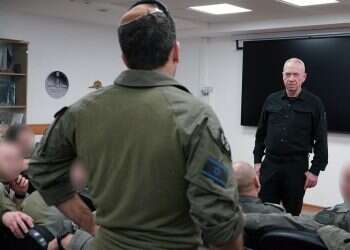 גלנט על שחרור החטופים: "את רובם לא נביא בדרך הזאת"