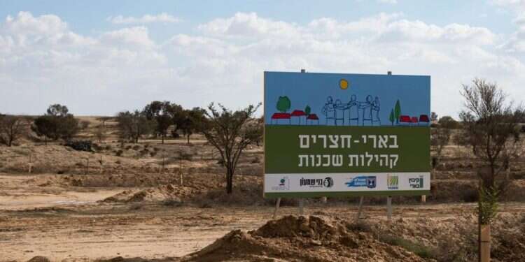 העבודות במתחם המגורים הזמני לקיבוץ בארי