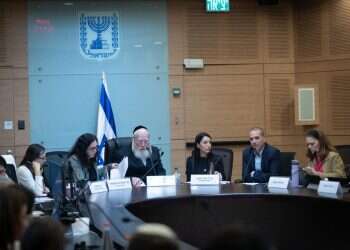 עד ה-1 ביולי: אסור לפטר מפונים ובני זוג של מילואימניקים