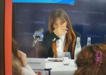 זעקת האם השכולה בז'נבה: "האם גופת בני בידי האו"ם?"