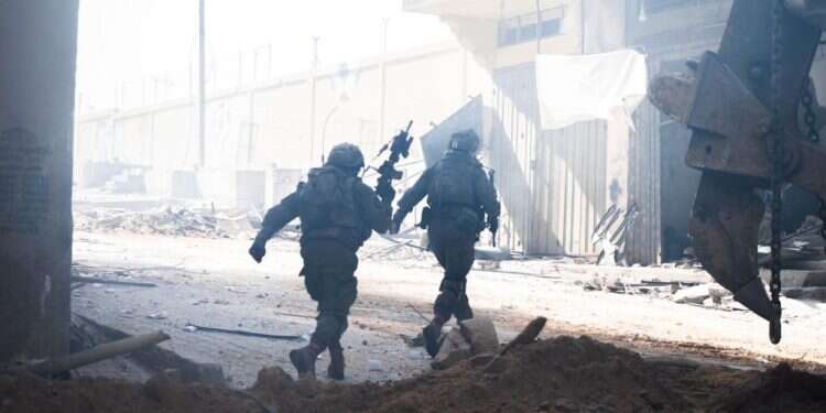 לוחמי צה ממצלמות הגוף של הצנחנים: פשיטות וחיסול עשרות מחבלים