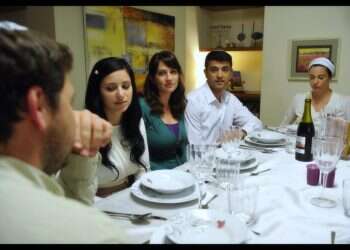 מתוך הסדרה "סרוגים". צילום: יוסי צבקר, באדיבות yes