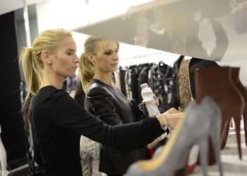 מגפונים, מרי ג'יין ותיקי אוברסייז: סוף עונת הנעליים והתיקים