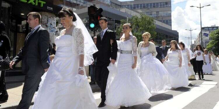 צילום: שאטרסטוק חתונה המונית