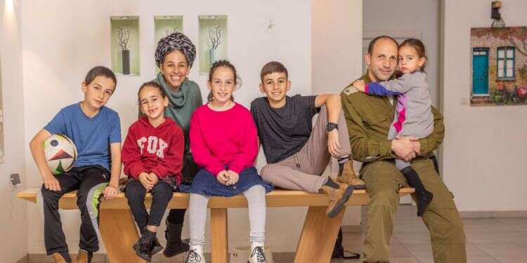 משפחת ולדמן, פדואל. צילום: יוסי אלוני משפחת ולדמן, פדואל. צילום: יוסי אלוני