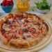 פיצה נאפוליטנית. צילום רויטל פדרבוש רויטל פדרבוש ולילך קדמי מציגות: מתכונים קלים להכנת פיצה ביתית